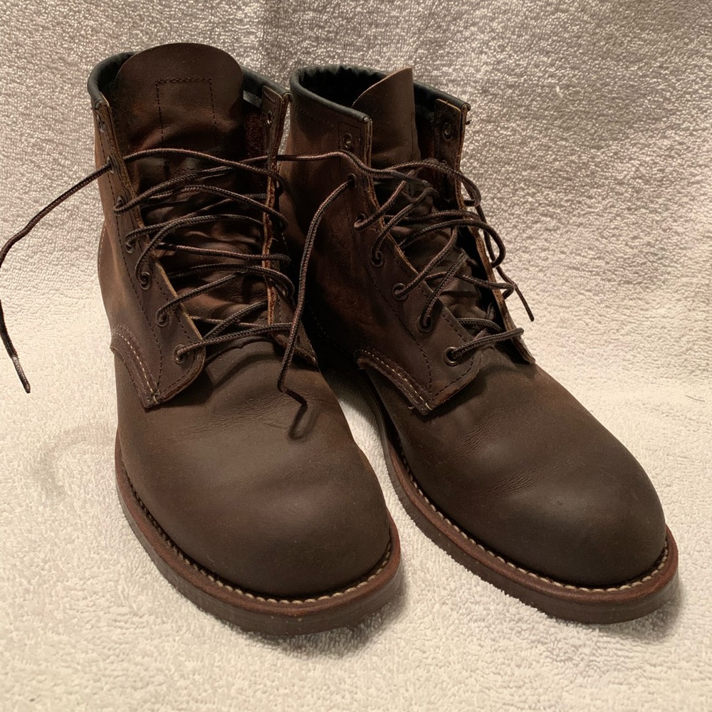 Mens Red Wing Heritage 2962 6-Inch Yuma Round Toe Boots, size 9